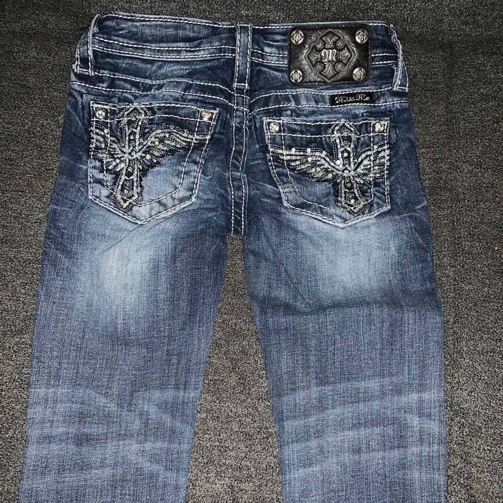 Very cute Miss Me capris great condition
